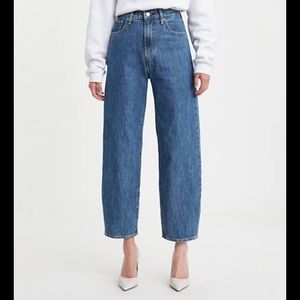 Levis Balloon High Rise Cropped Ankle Jeans NWOT